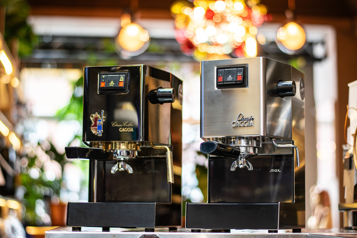 Zwei Espressomaschinen im NEMO’S-Laden
